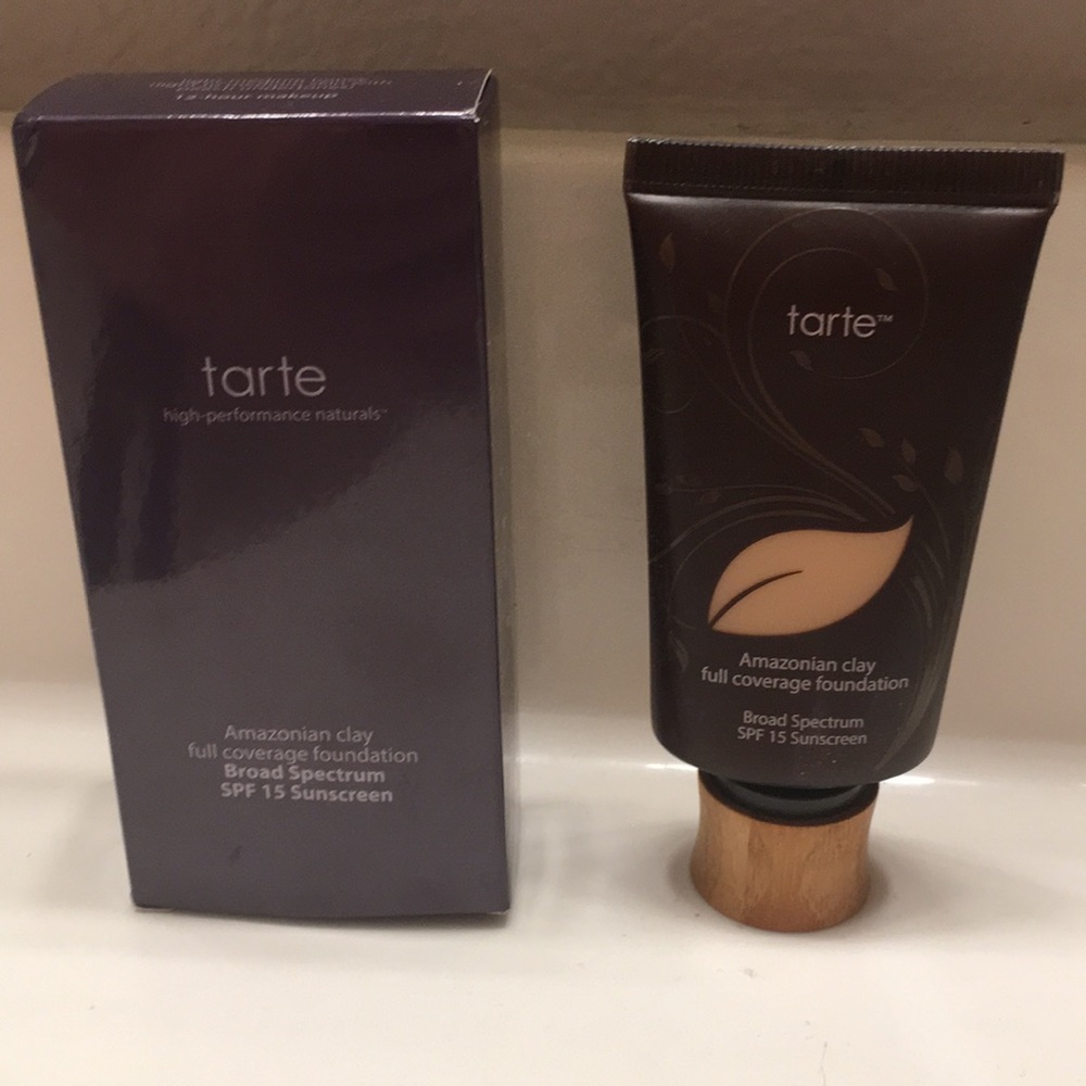 Tarte Amazonian Clay Foundation
